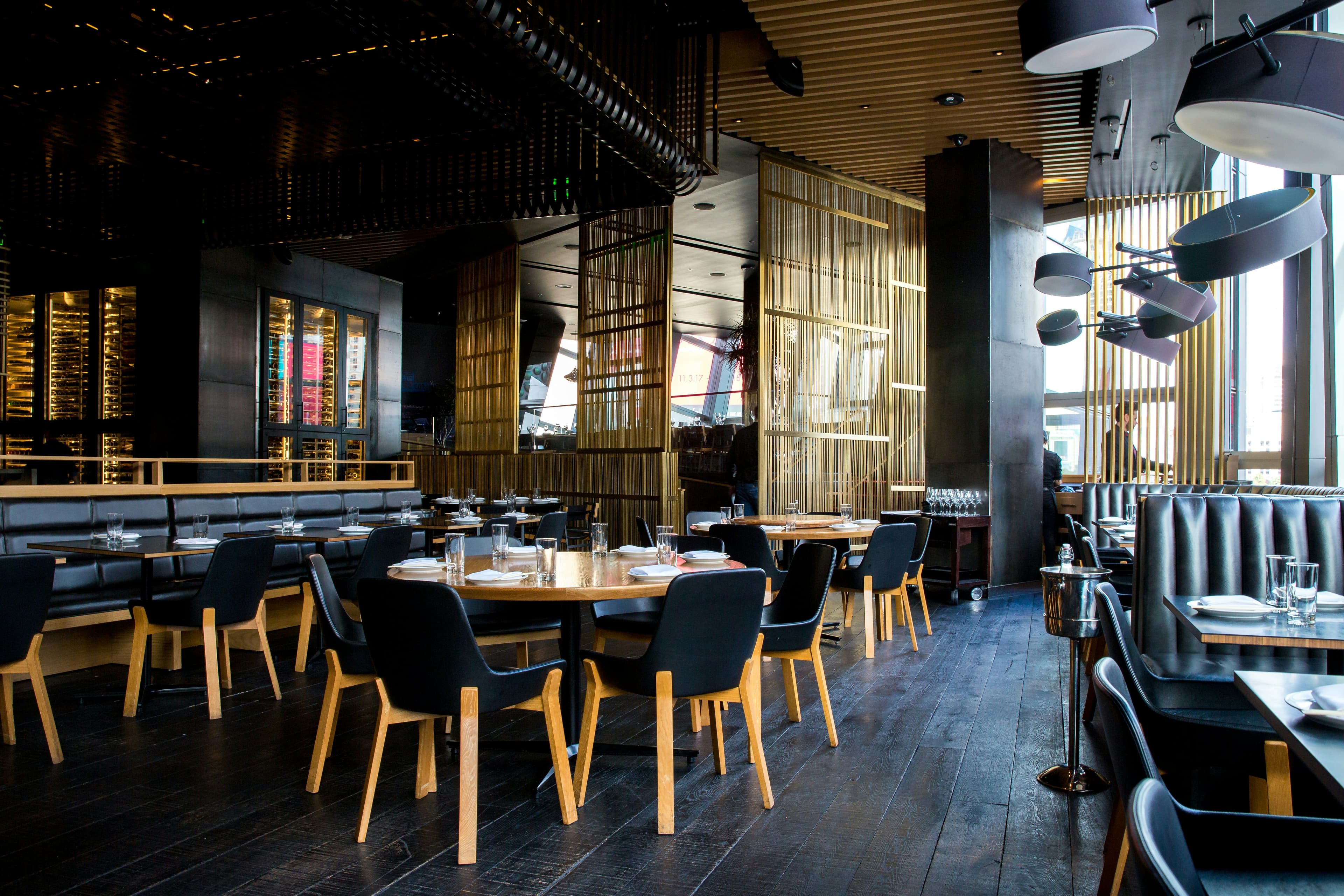 Restaurant Ambiance